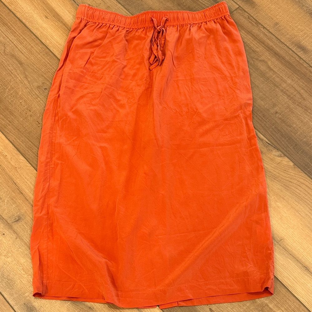 Banana Republic Matte Silk Midi Skirt size M sunset orange